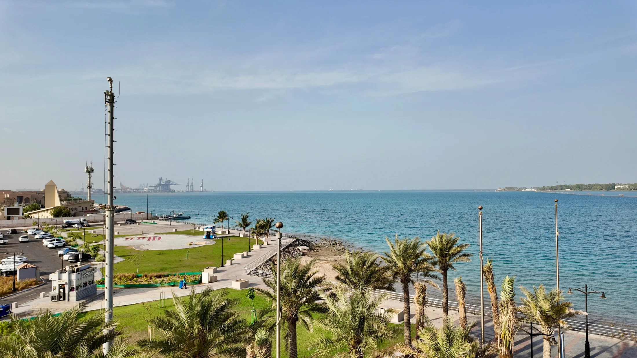 A renewed shoreline experience shaped for residents and visitors