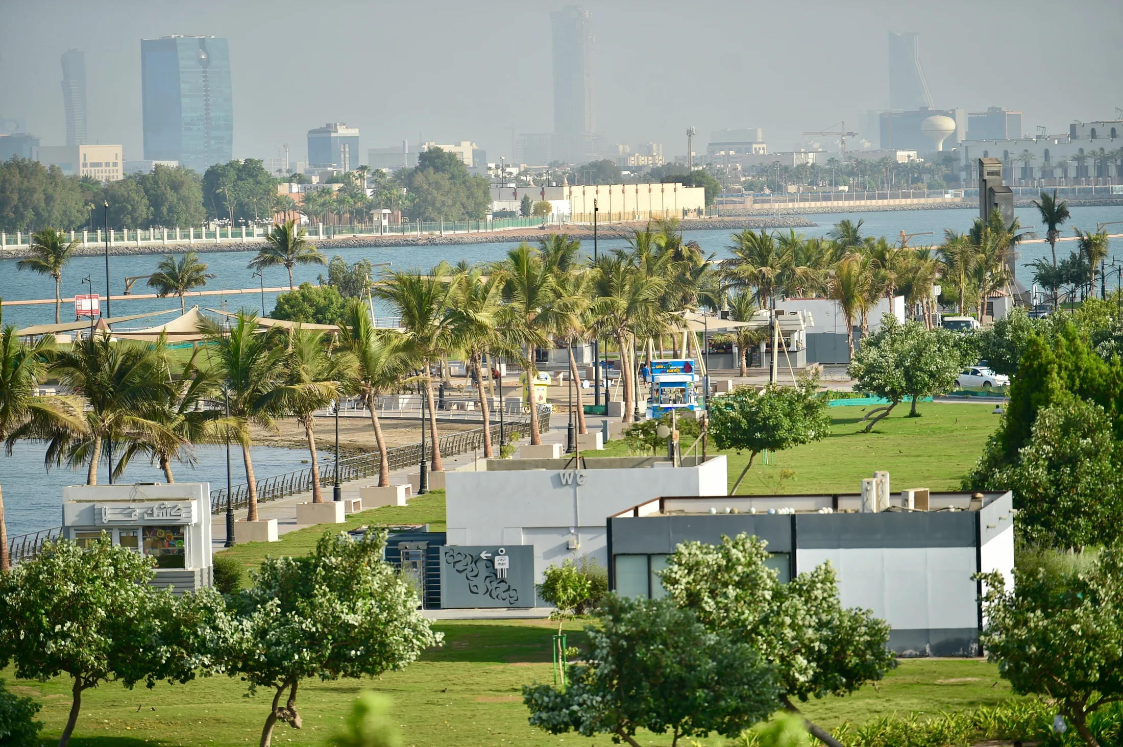 Recreation planting and pathways along the Middle Corniche